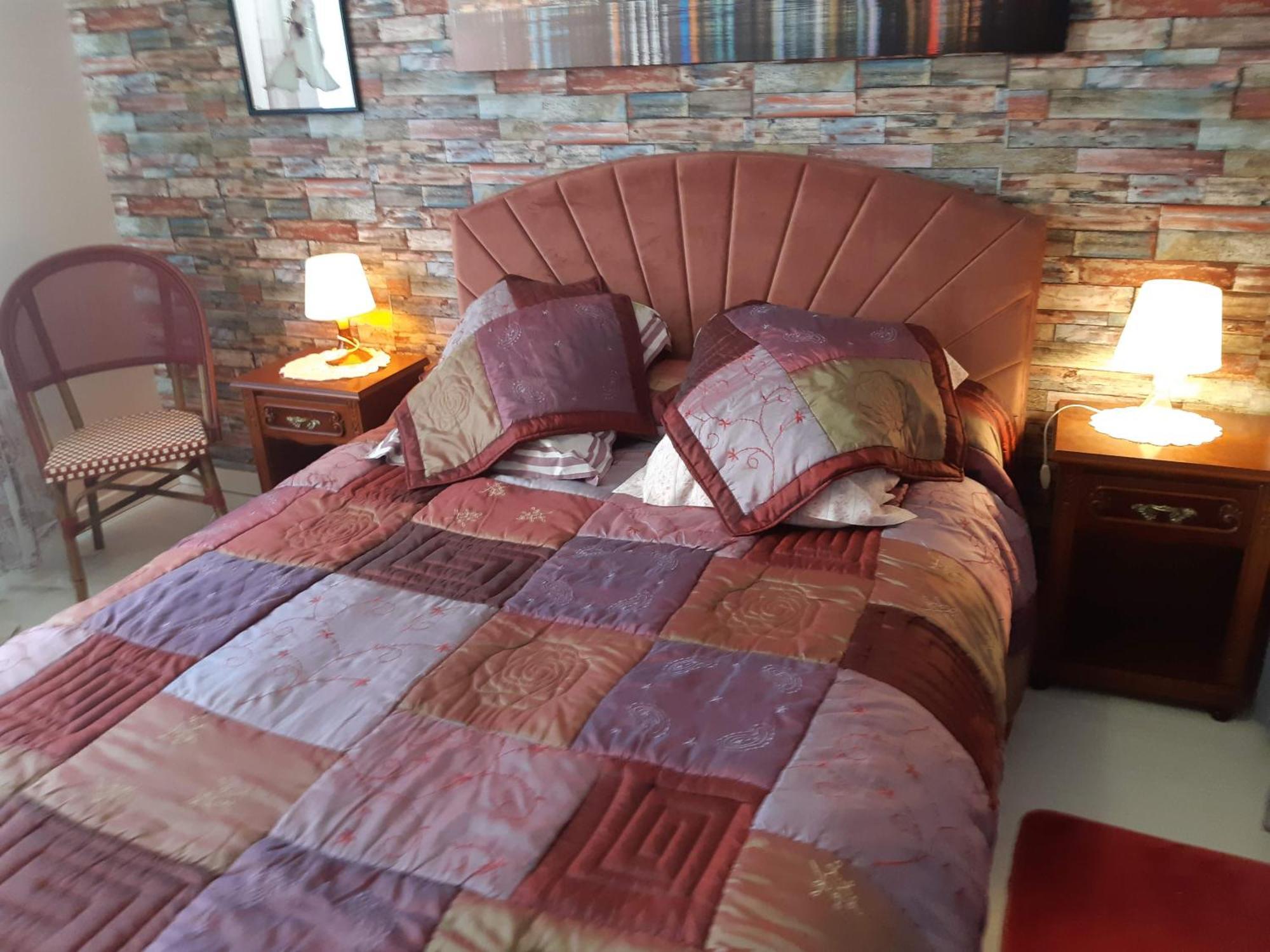 Chambre Lit Double Dans Pavillon , Chez Lilyanne Tonnay-Charente Buitenkant foto